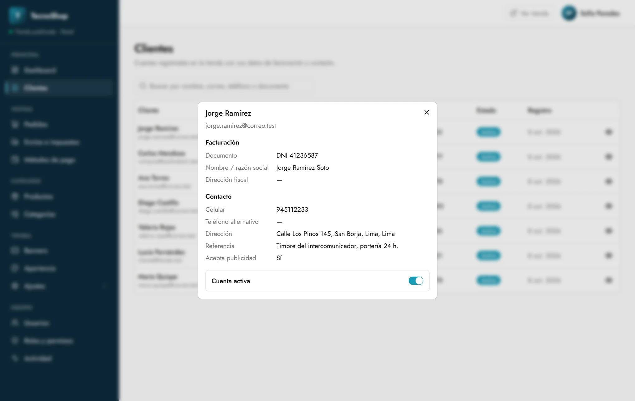 Ficha de un cliente con facturación y contacto